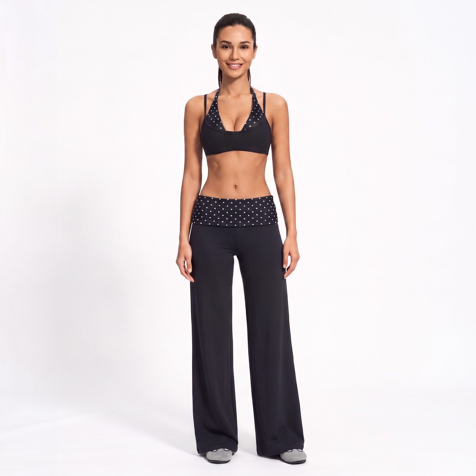 Layered Polka Dot Halter Sports Bra with Slim Straps for Yoga and Everyday Activewear