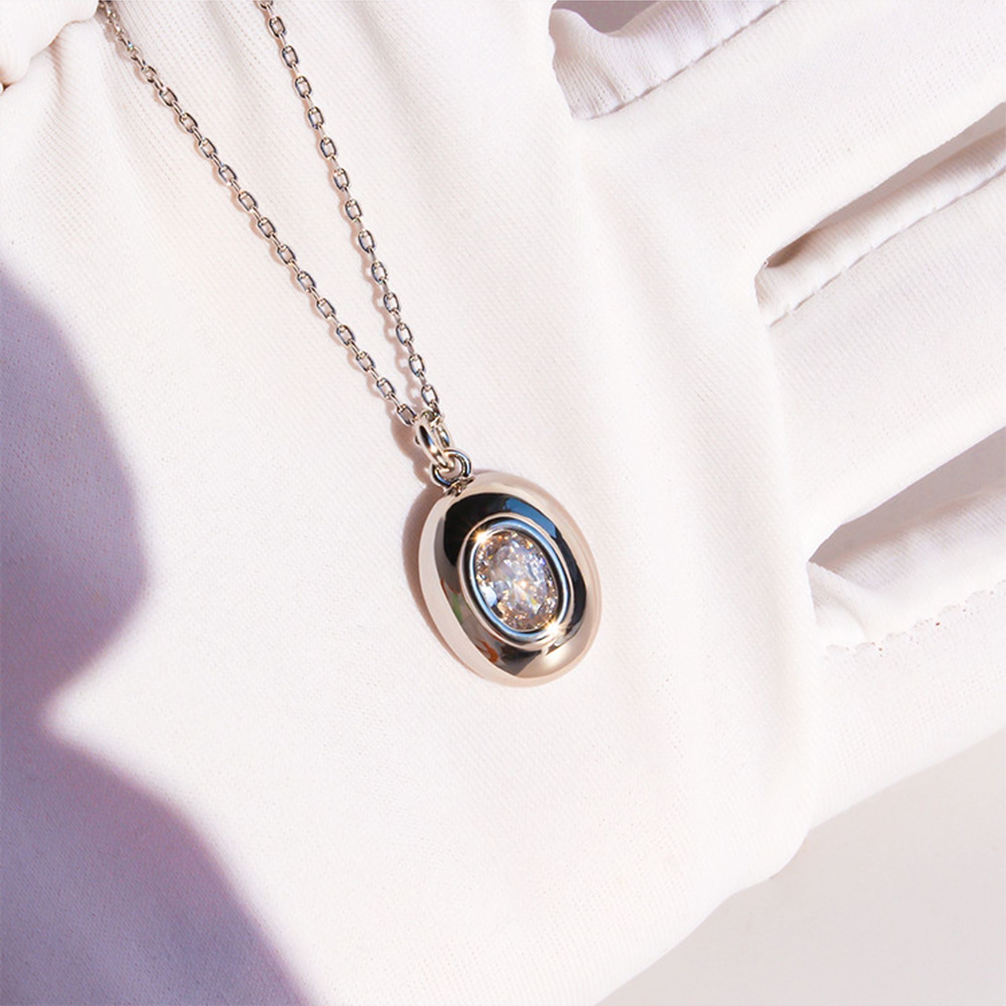 Women's Zirconia Pendant Necklace