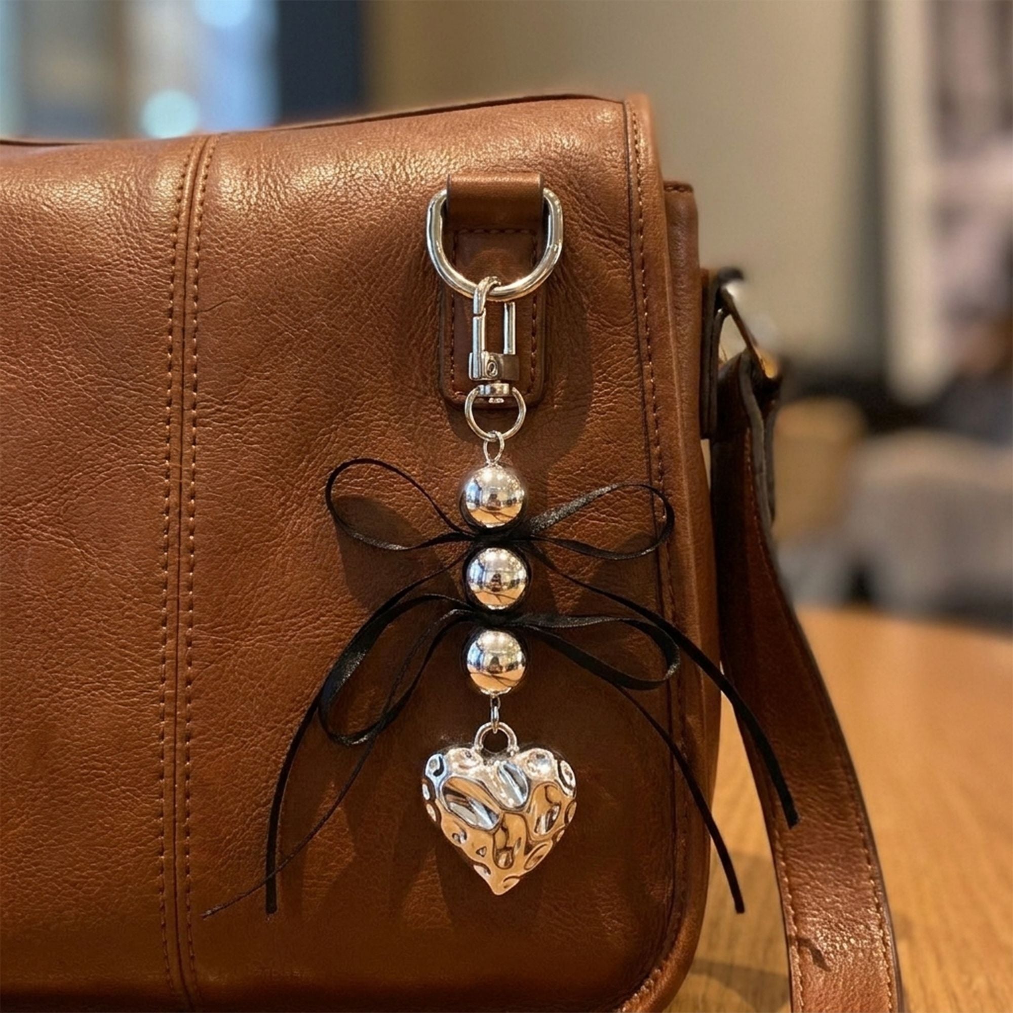 2 Pack Heart Charm Keychain with Bow Accent Bead Detail Clip and Key Ring Bag Accessory