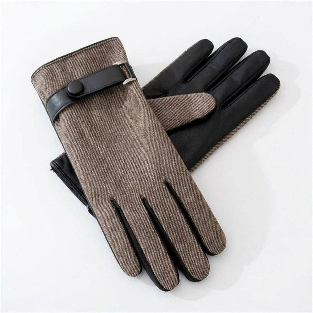 Plaid Winter Gloves with Wrist Strap and Full Finger Design