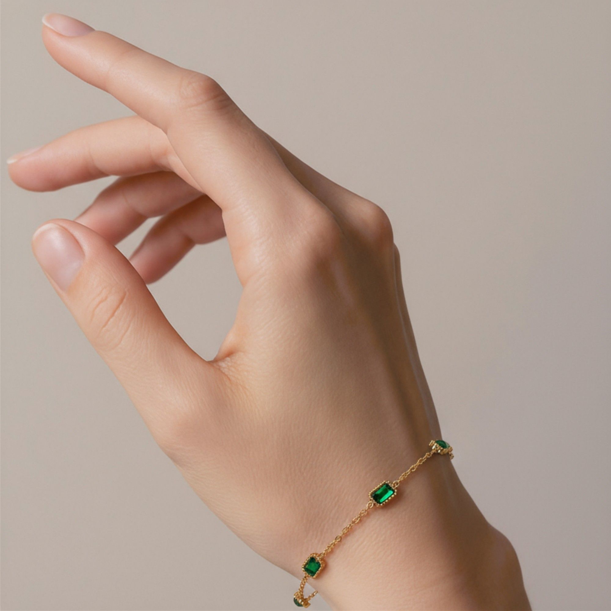 Women's Faceted Gem Station Bracelet with Delicate Linked Chain and Modern Minimalist Detailing for a Refined Everyday Accent