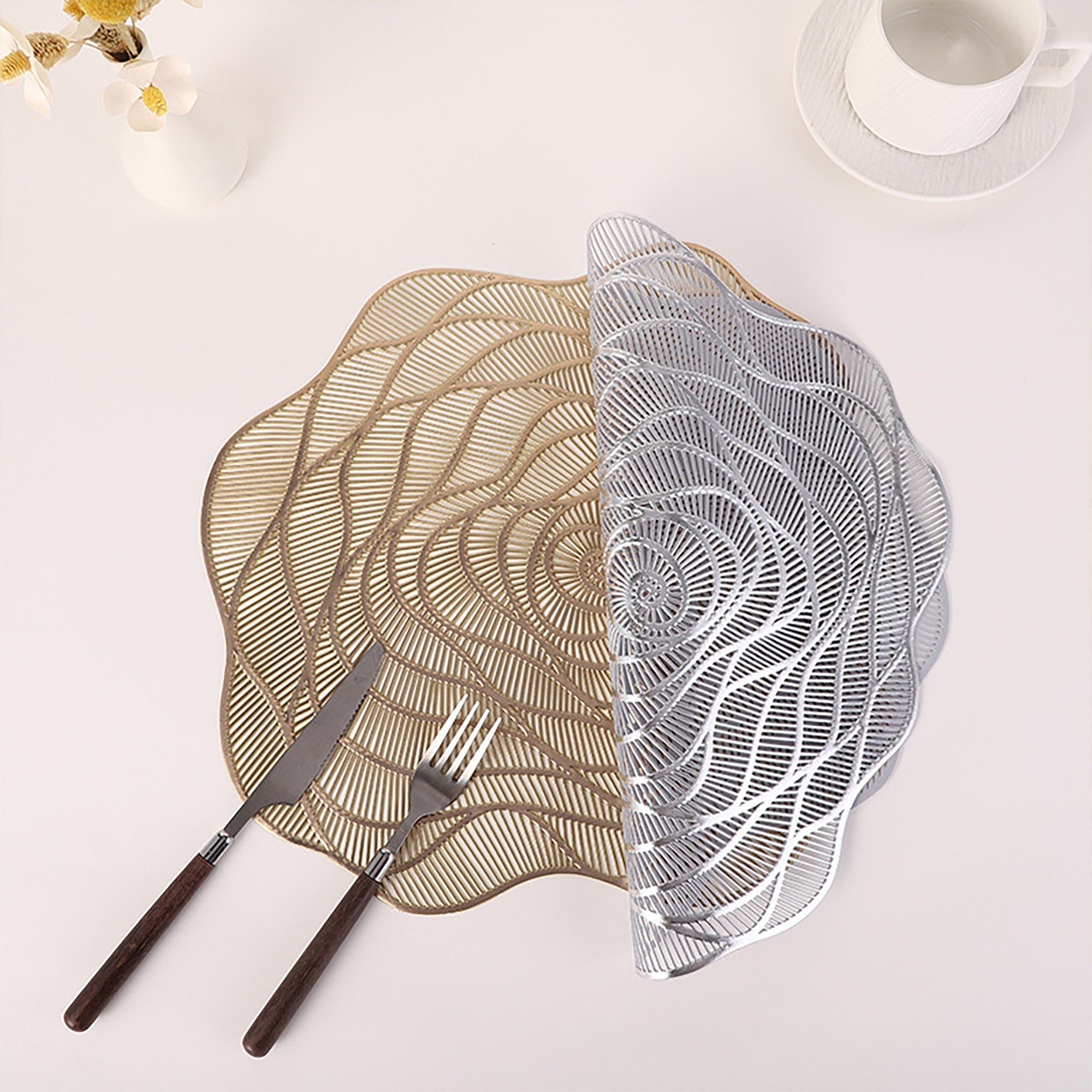 4 Piece Metallic Floral Placemat Set Decorative PVC Heat Resistant Table Mats