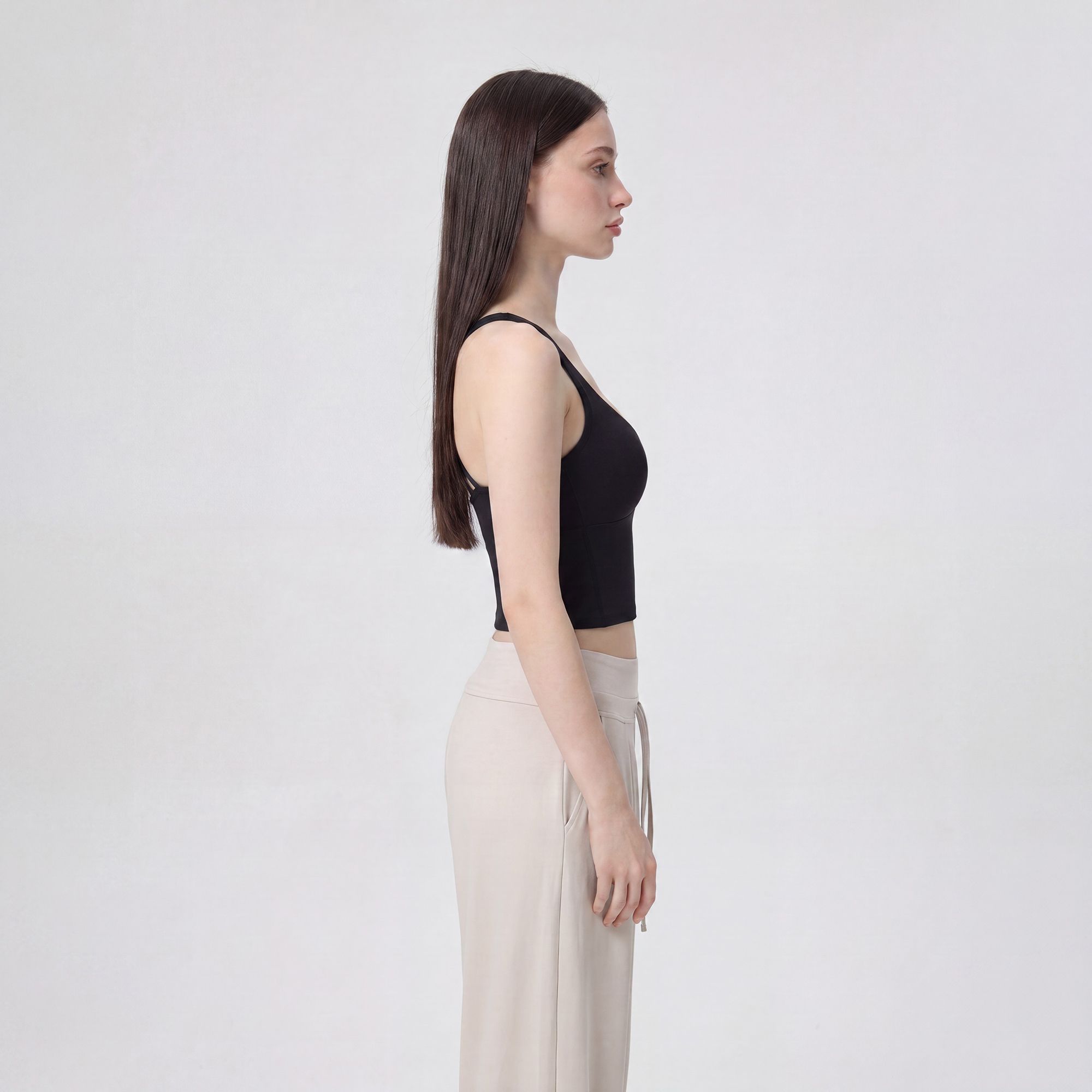 Cropped Yoga Tank Top with Built In Padding Scoop Neck Wide Strap Fitted Activewear Top