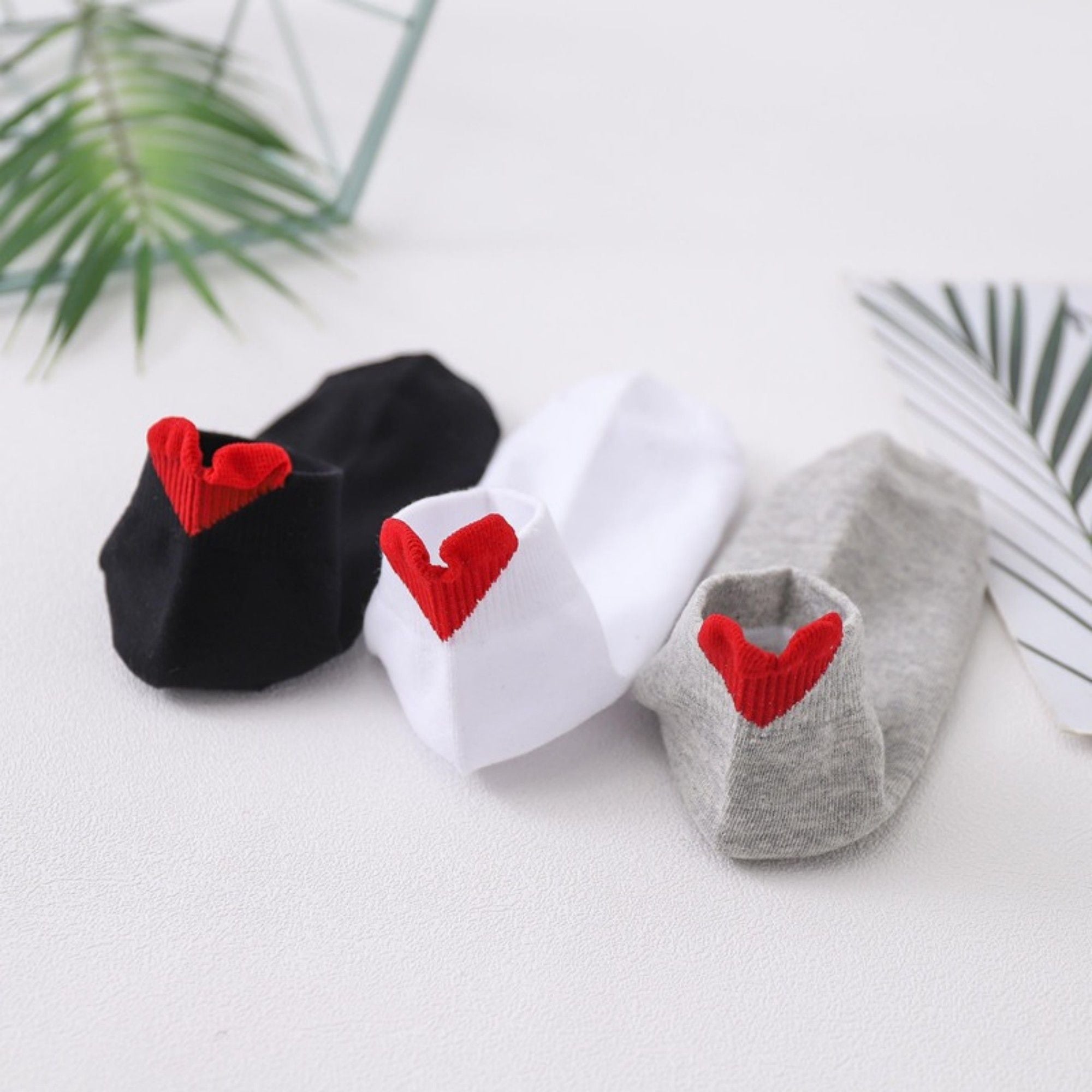 Anna-Kaci Women's Ankle Socks with Ribbed Heart-Shaped Heel Detail Soft Stretch Knit Comfort 3-Pack