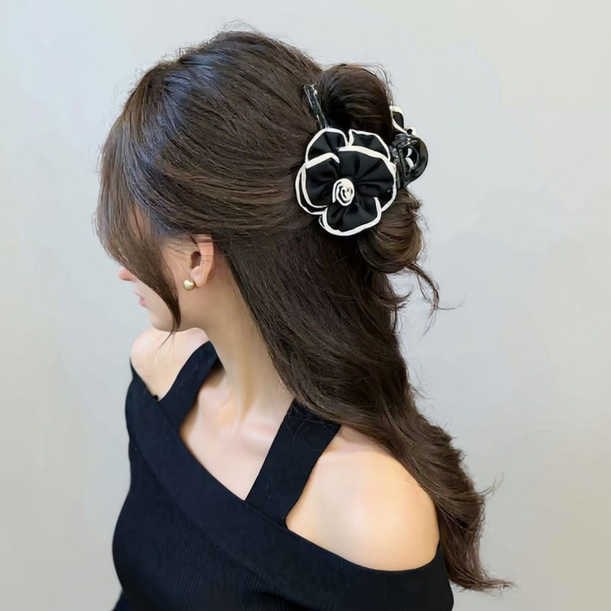 Anna-Kaci 2pcs Fabric Flower Hair Claw Clip with Contrast Trim and Strong Grip