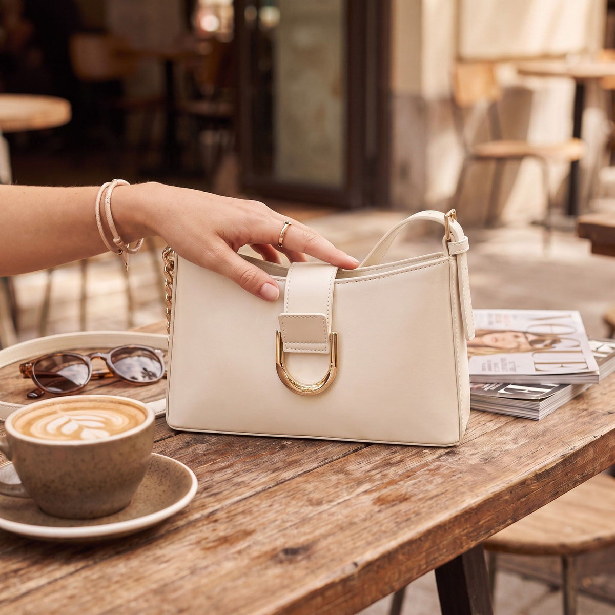 Shoulder Bag with Chain Strap Detail