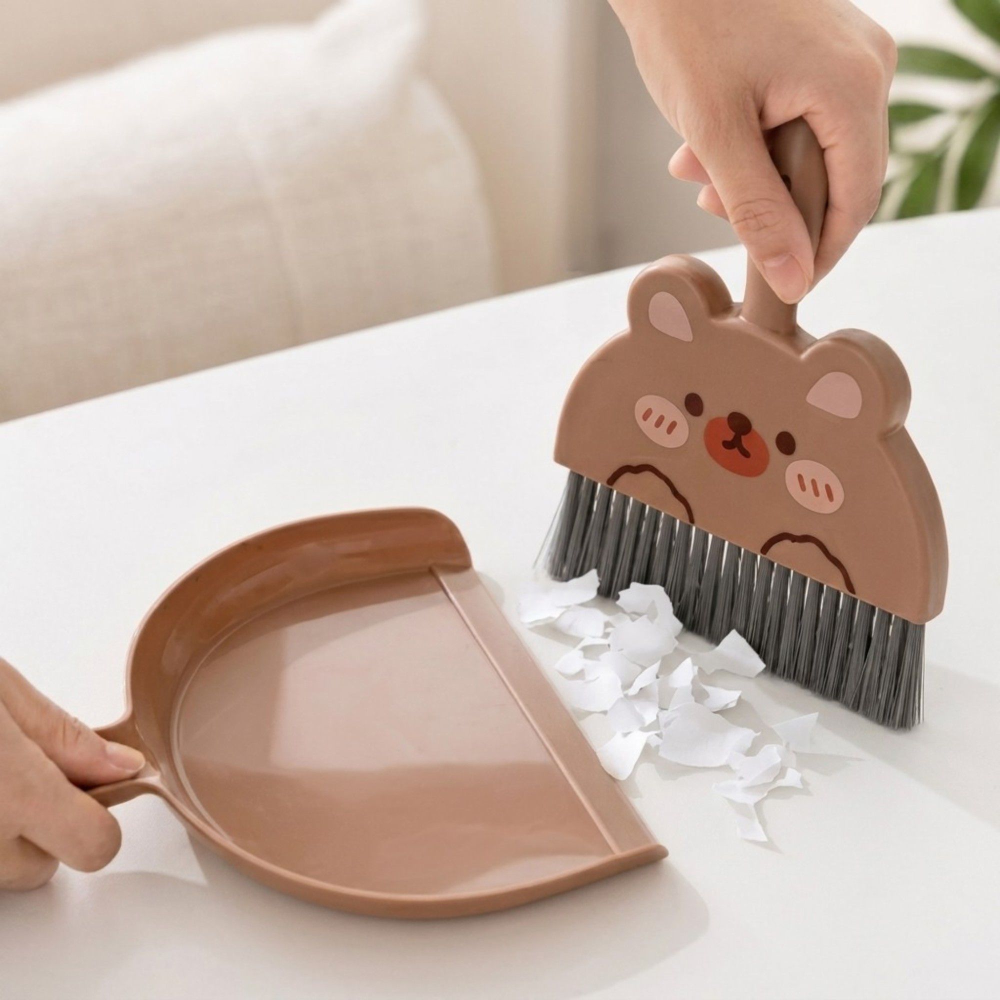 2-Piece Mini Dustpan and Brush Set with Animal Face Design for Tabletop Cleaning