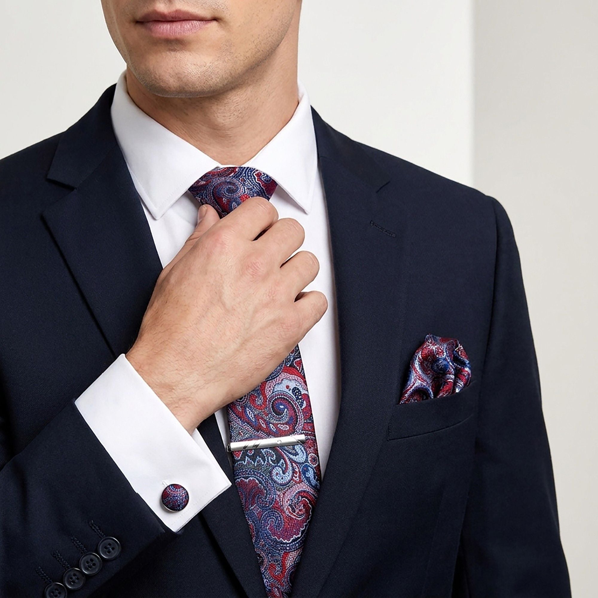 Men's Paisley Pattern Tie Gift Set with Matching Pocket Square Cufflinks and Silver Tie Clip