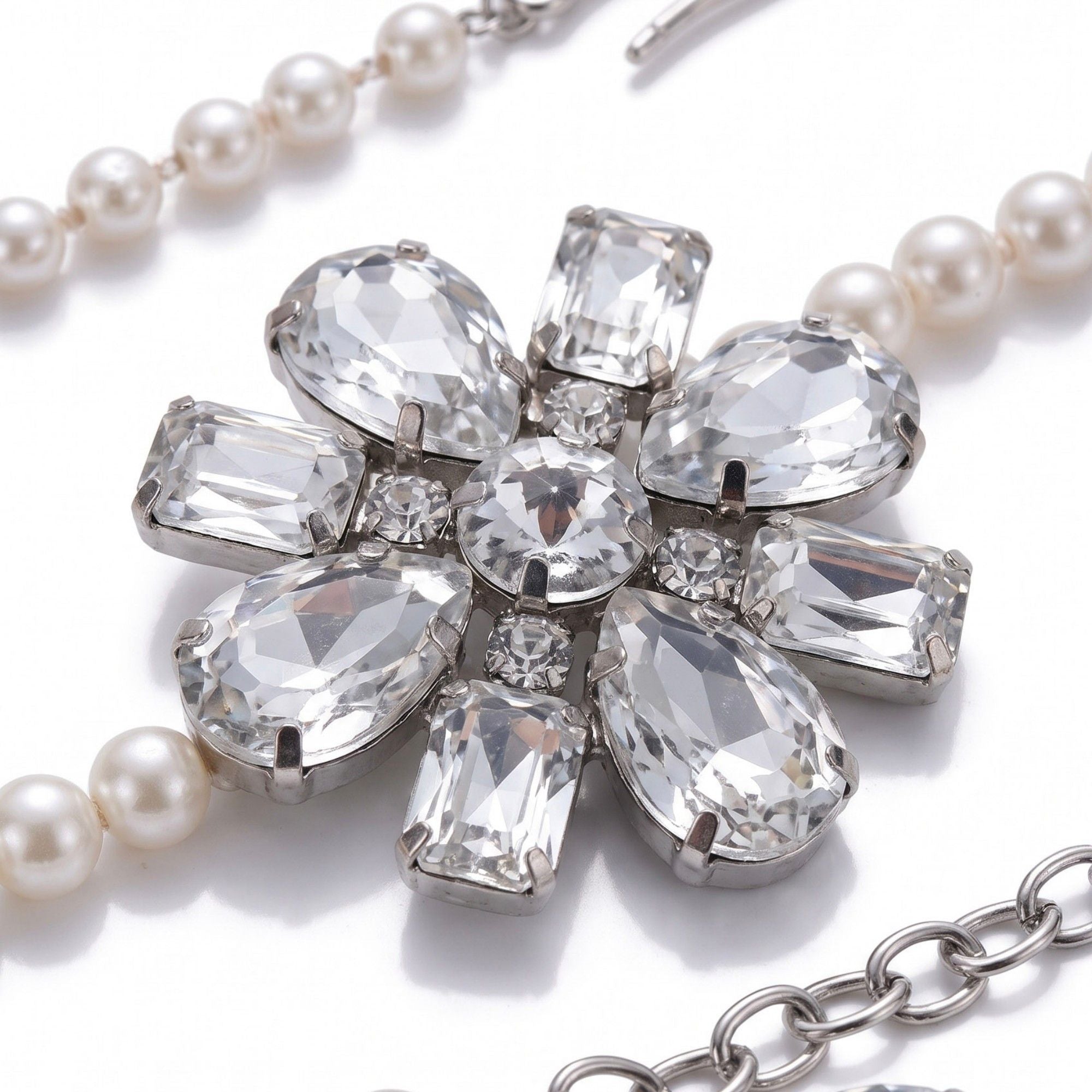 Crystal Floral Pearl Waist Chain Adjustable Elegant Body Belt Glam Floral Inspired Waist Jewelry 47.2in