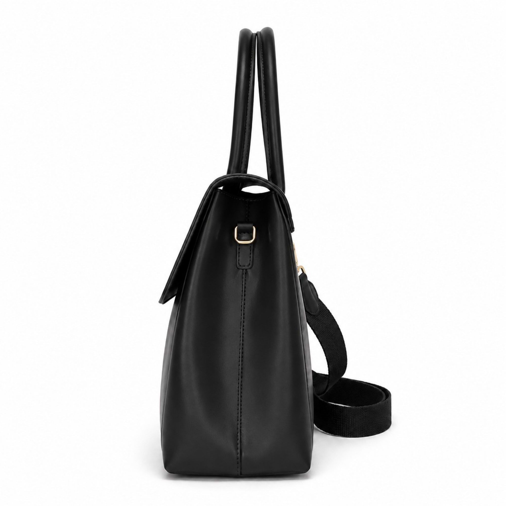 Classic Flap Messenger & Shoulder Bag