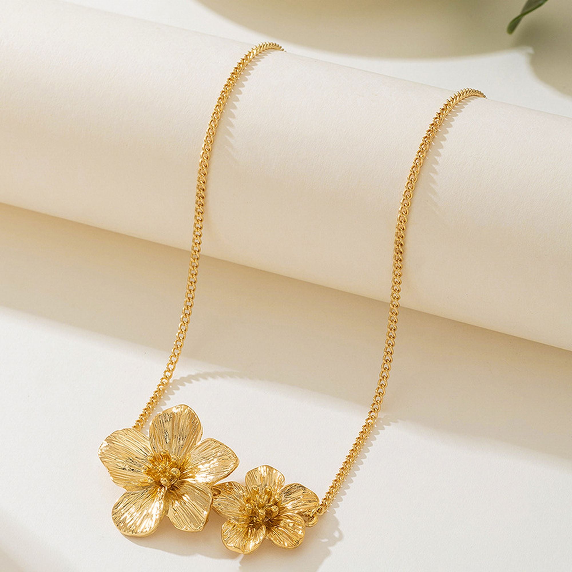 Women's Floral Pendant Necklace