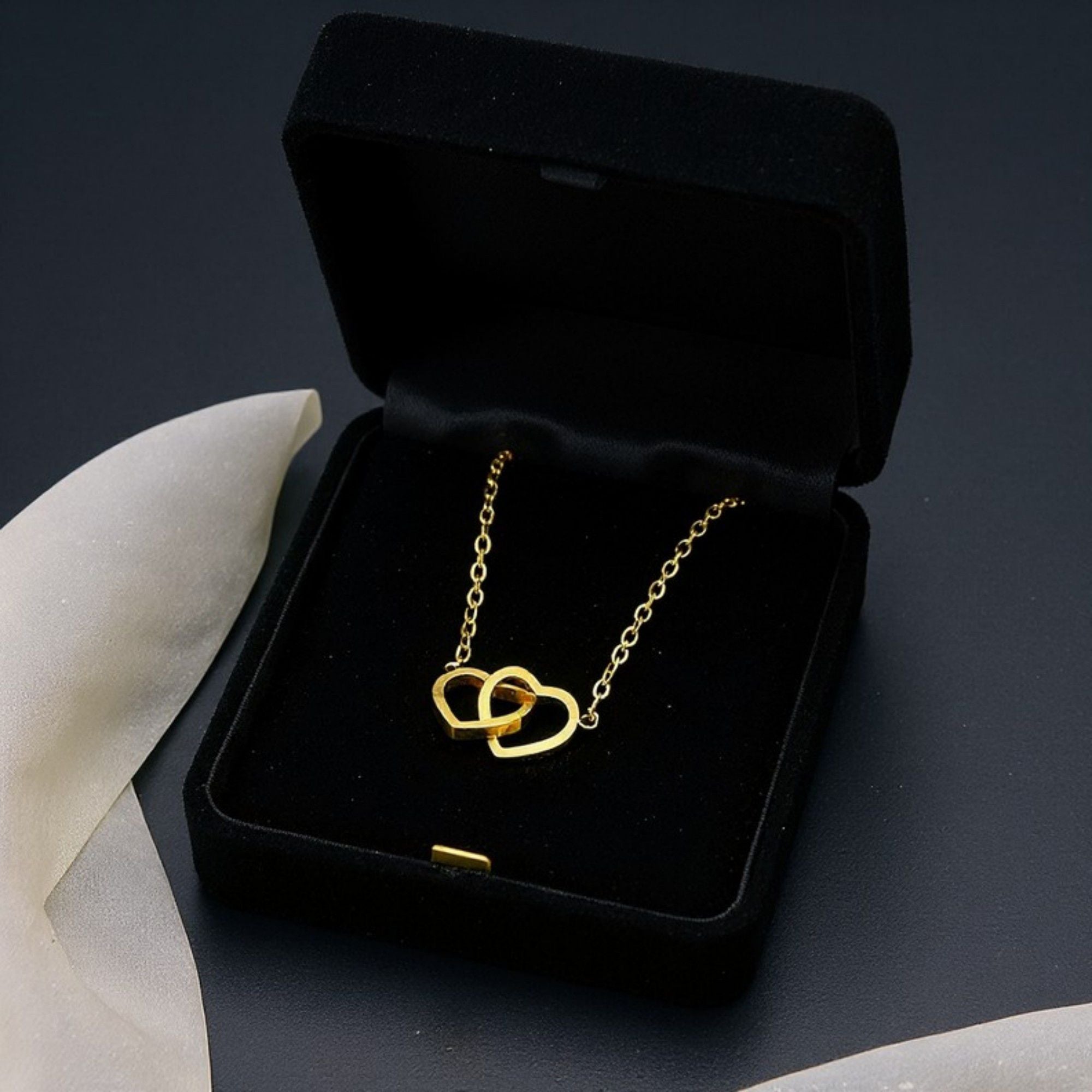 Interlocking Heart Pendant Necklace Minimalist Double Heart Chain Jewelry
