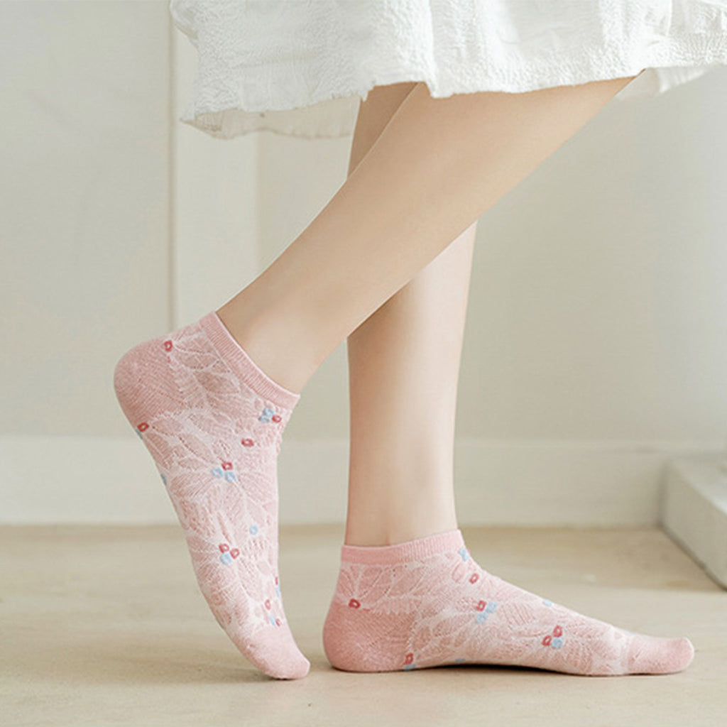 Anna-Kaci 4 Pairs Women's Low-Cut Floral Embroidered Socks Soft Combed Cotton Breathable Fit for Sneakers Flats and Everyday Casual Wear