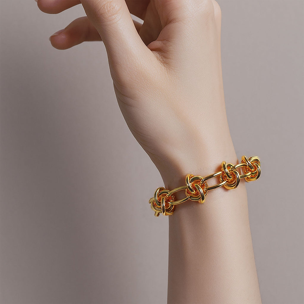 Women's Freshwater Pearl Bracelet - Chunky Knot Chain T-Bar Clasp Bracelet for Elegant Casual & Formal Wear