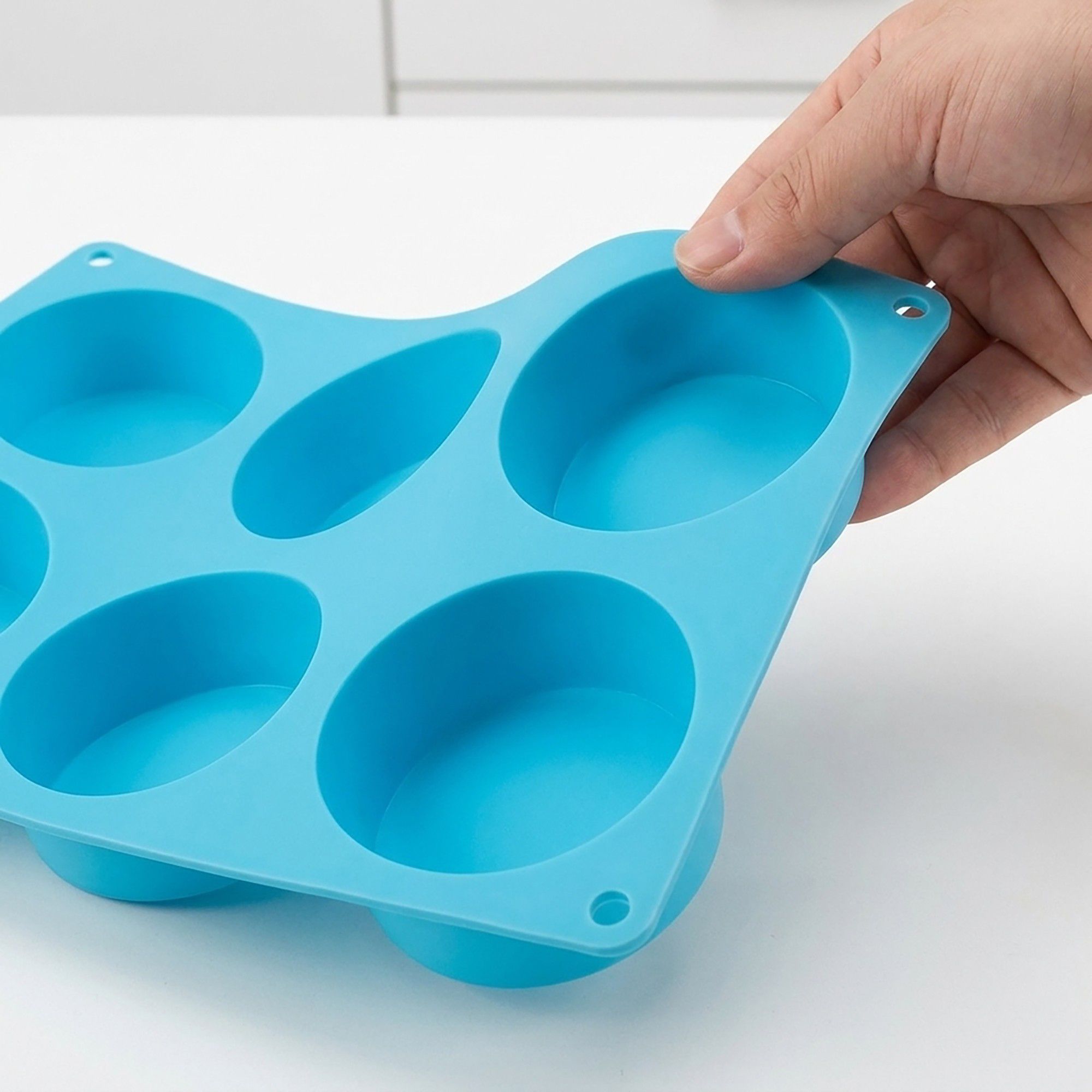 Silicone Muffin Baking Mold with 6 Round Cup Cavities