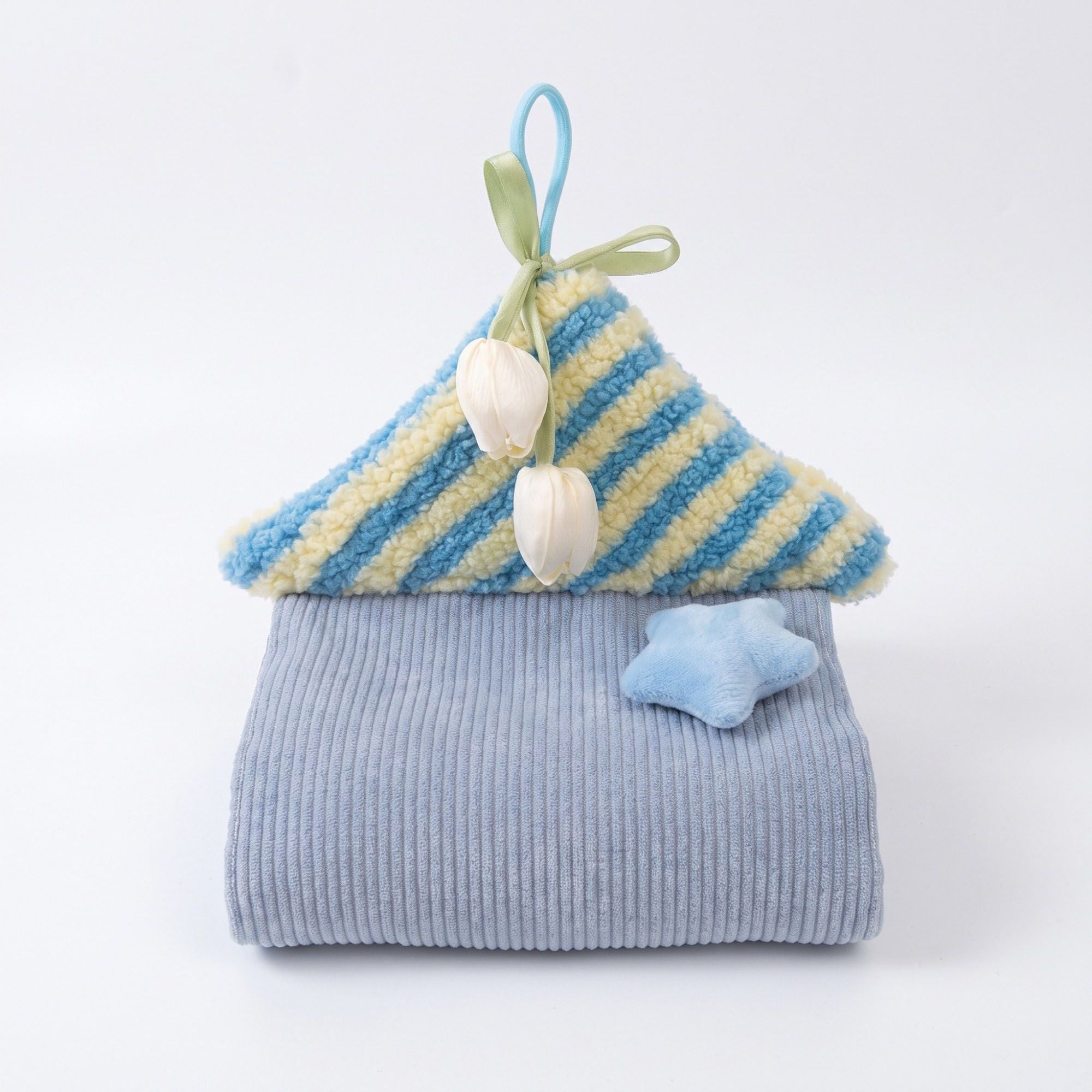 Hanging Tissue Holder House Shape Soft Fabric Tissue Dispenser
