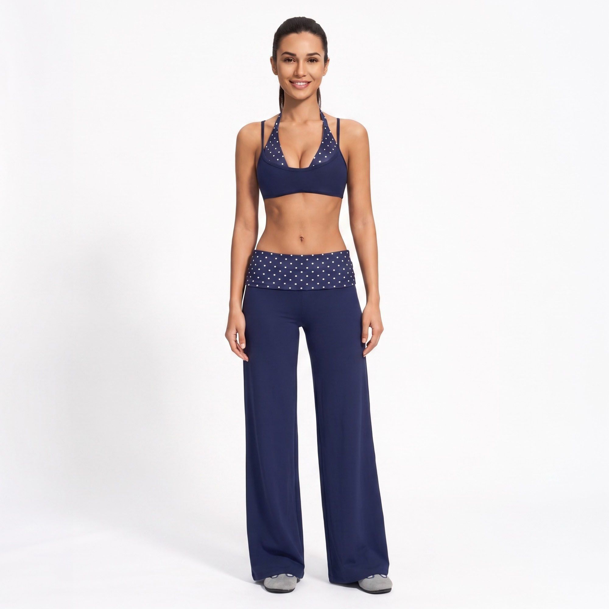 Layered Polka Dot Halter Sports Bra with Slim Straps for Yoga and Everyday Activewear