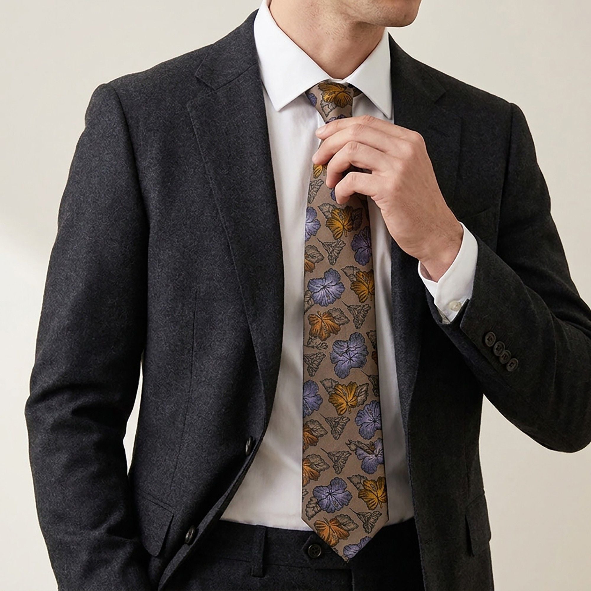 Men's Paisley Tie Gift Set with Matching Pocket Square Cufflinks and Silver Tie Clip
