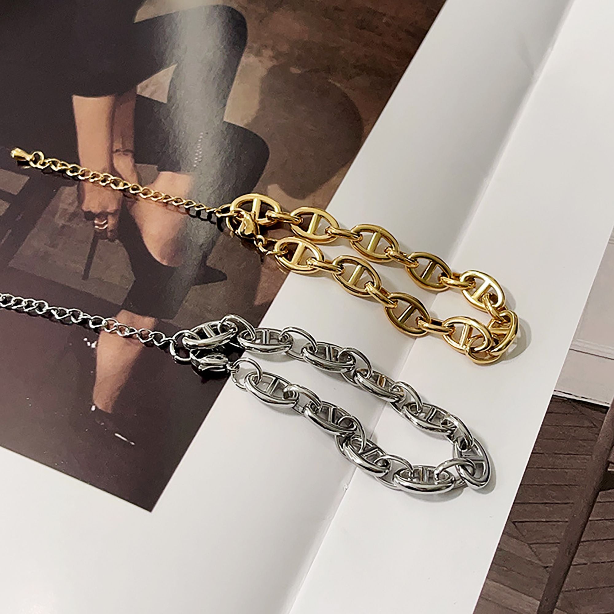 Women's Link Bracelet with Adjustable Chain - Chunky Geometric Pattern Bracelets for Modern Elegant Styling