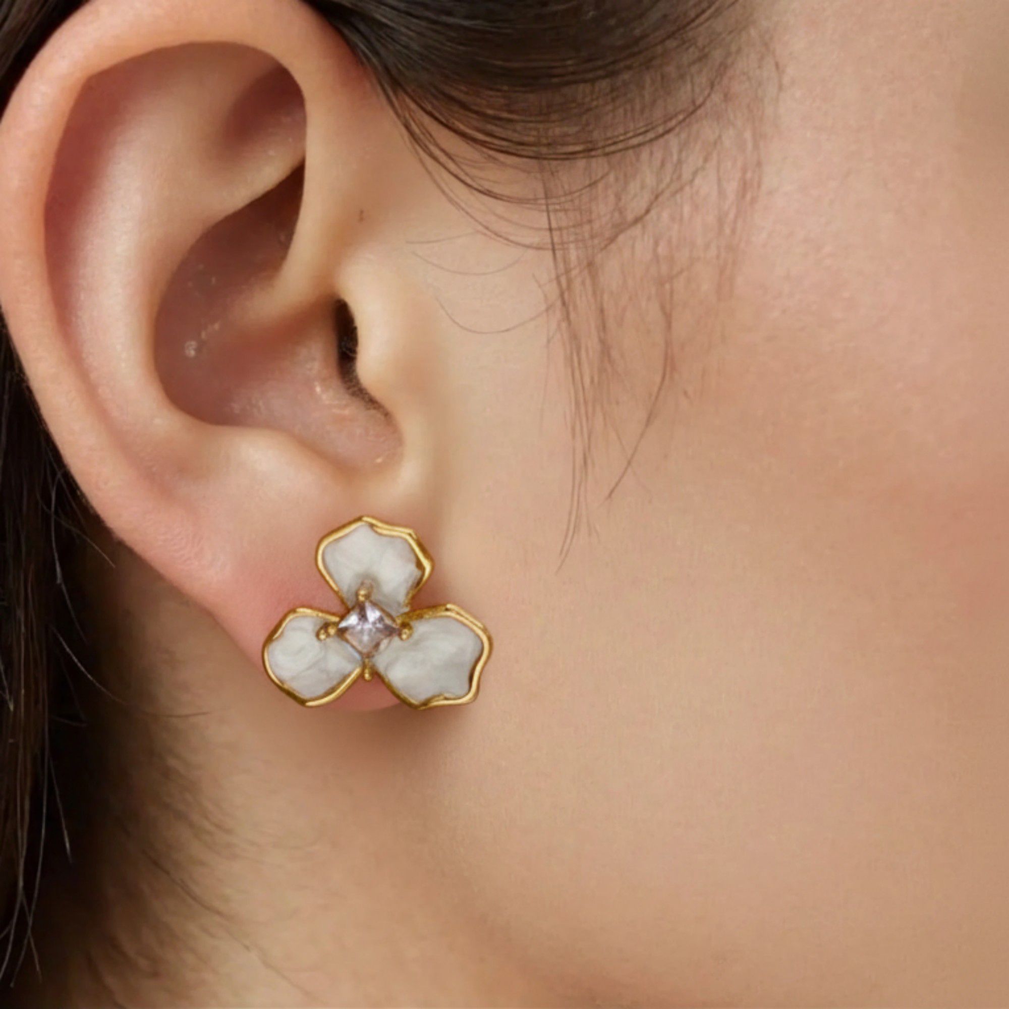 Women's Floral Stud Earrings with Gold Trim, Iridescent Petal Details and Sparkling Center Gemstone Accents for Elegant Style