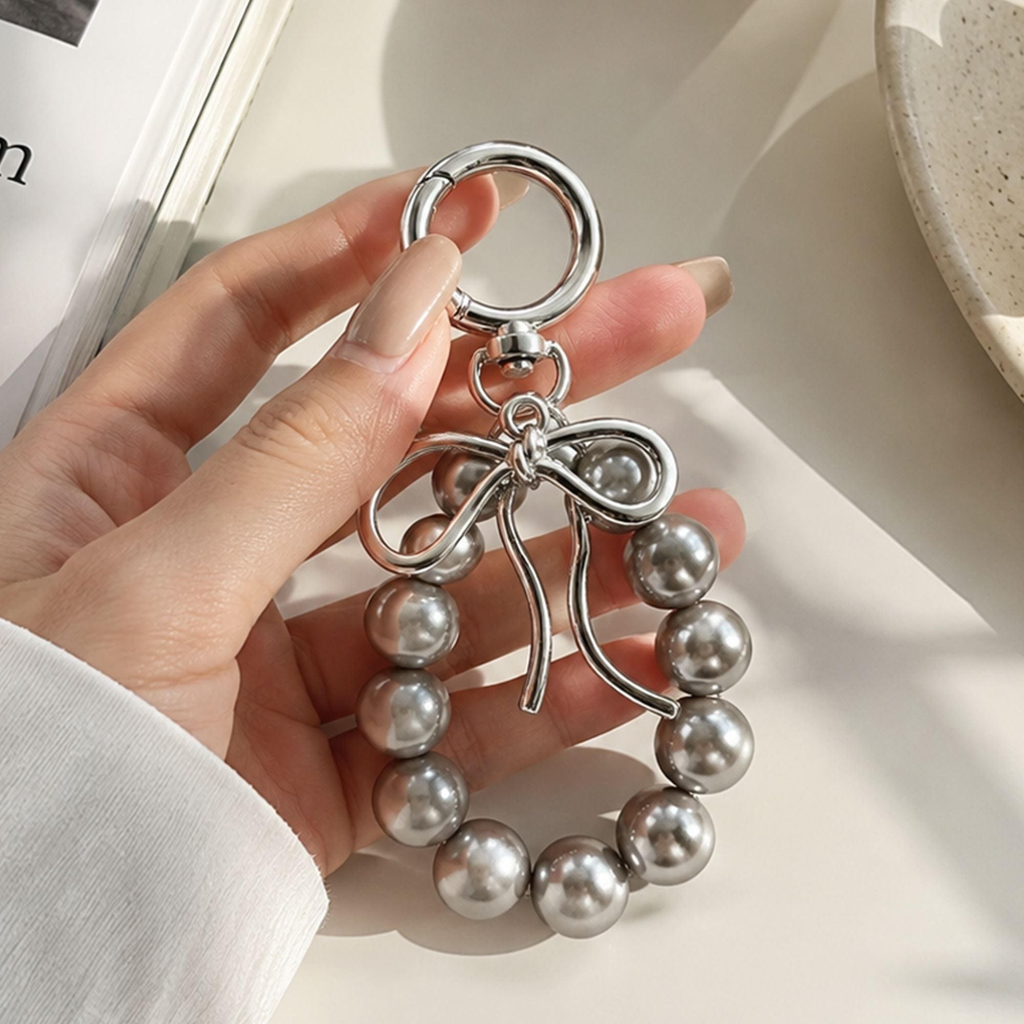 Beaded Bow Keychain with Round Bead Loop and Metal Clip Bag Charm