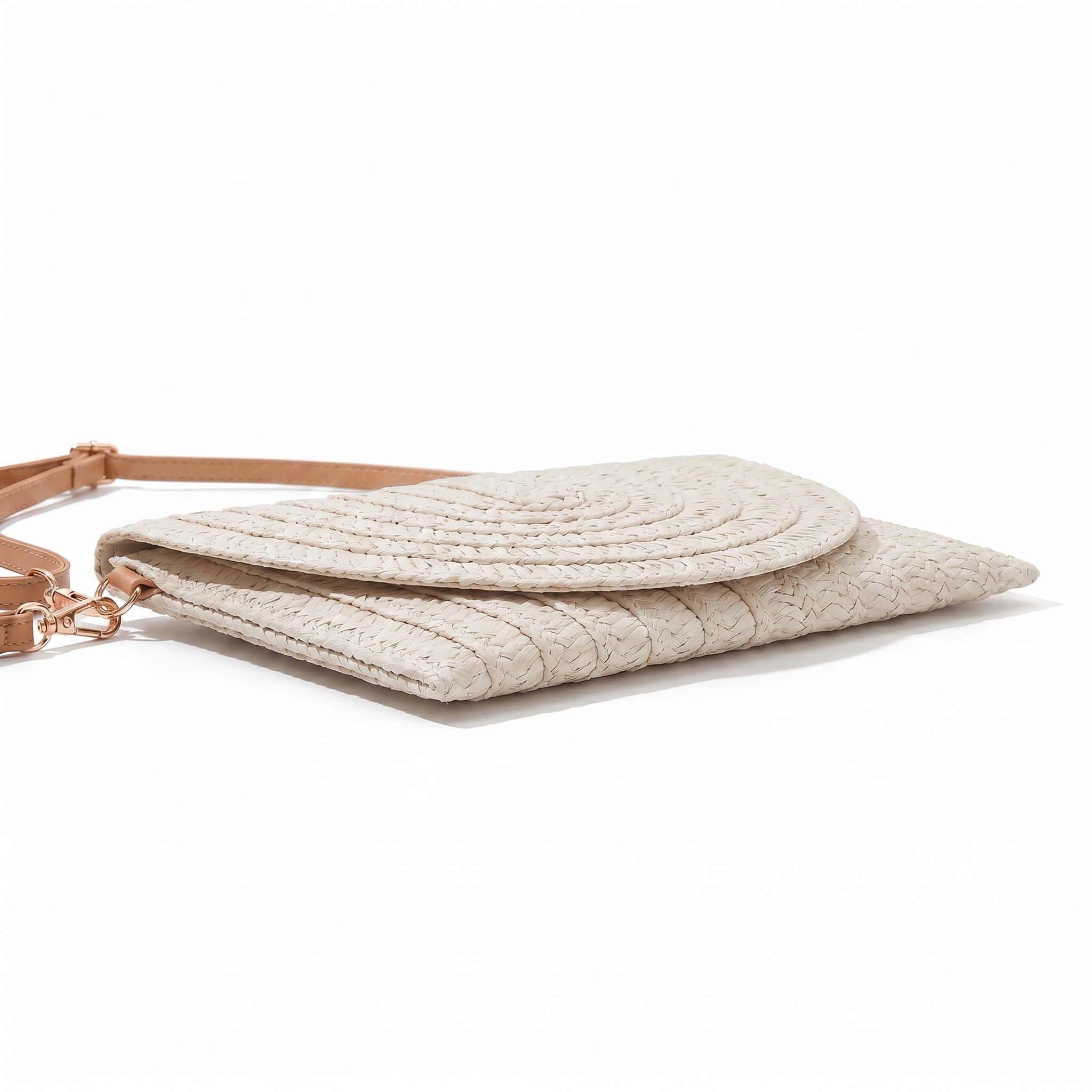 Woven Straw Crossbody Clutch Bag with Flap Closure Adjustable Strap Lightweight Shoulder Handbag