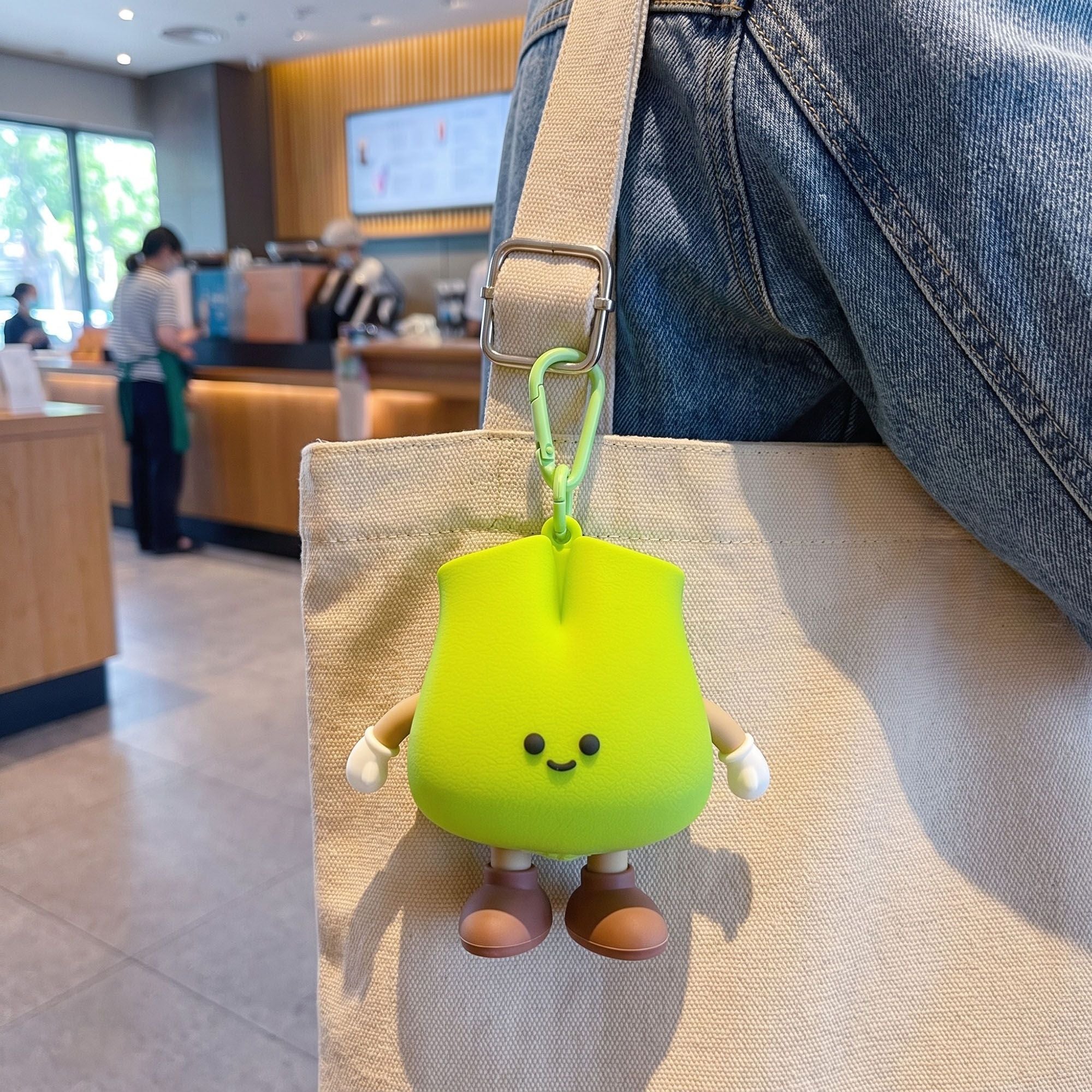 2-Piece Womens Pouch Bag Charm with Hanging Clip and Character Design