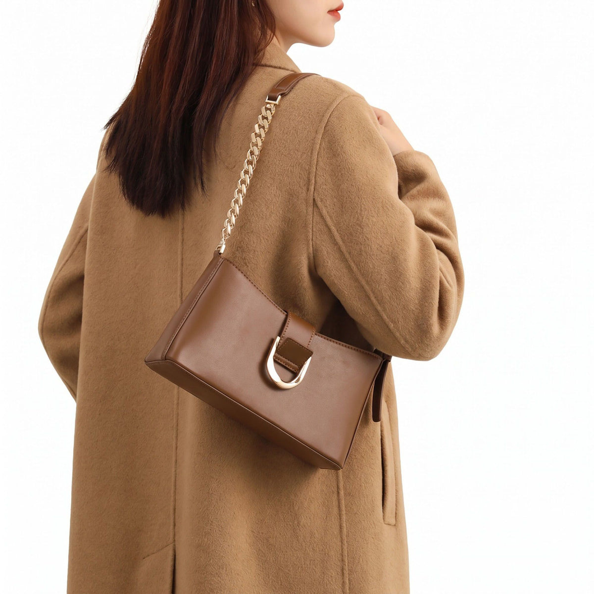Shoulder Bag with Chain Strap Detail