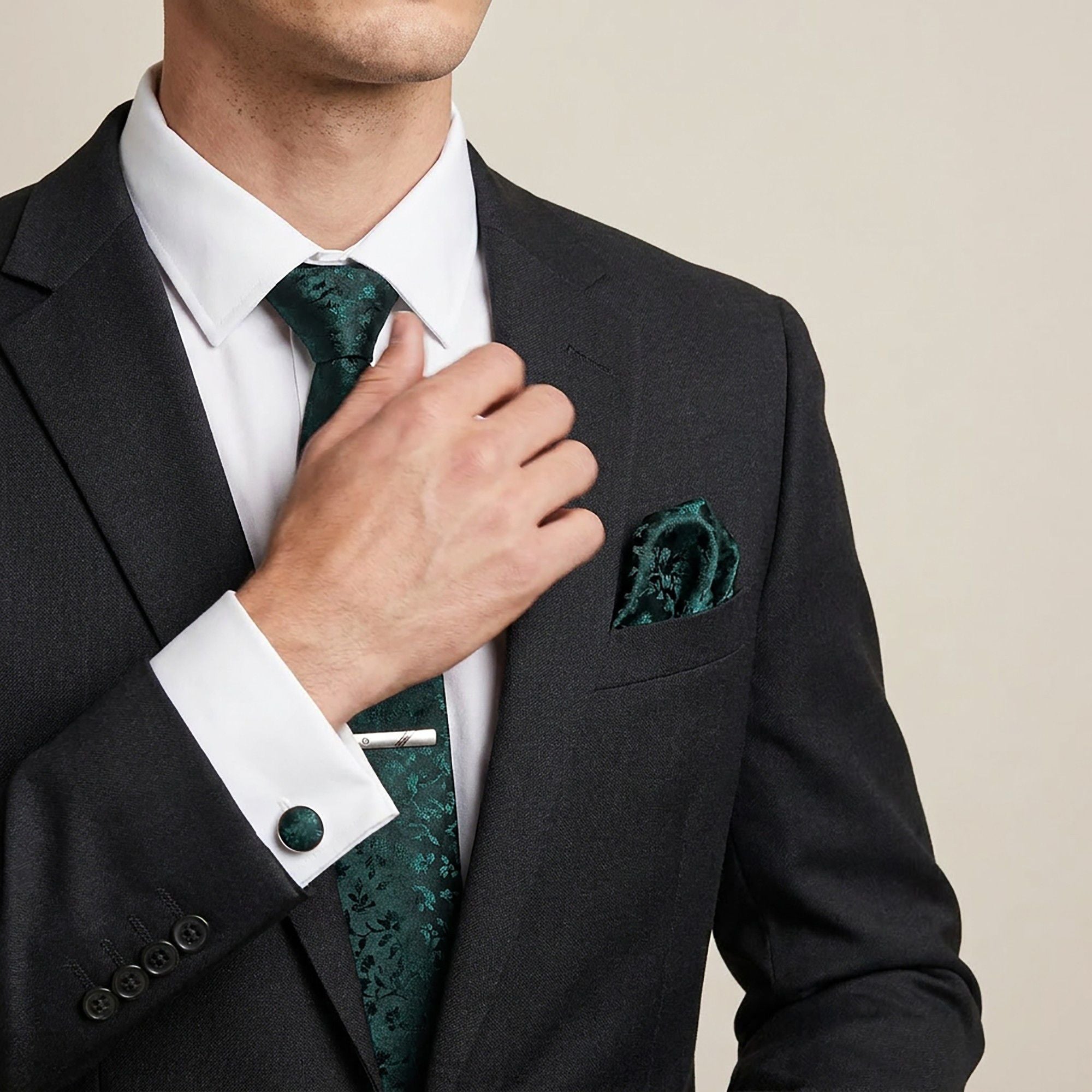 Men's Floral Print Tie Gift Set with Matching Pocket Square Cufflinks and Silver Tie Clip