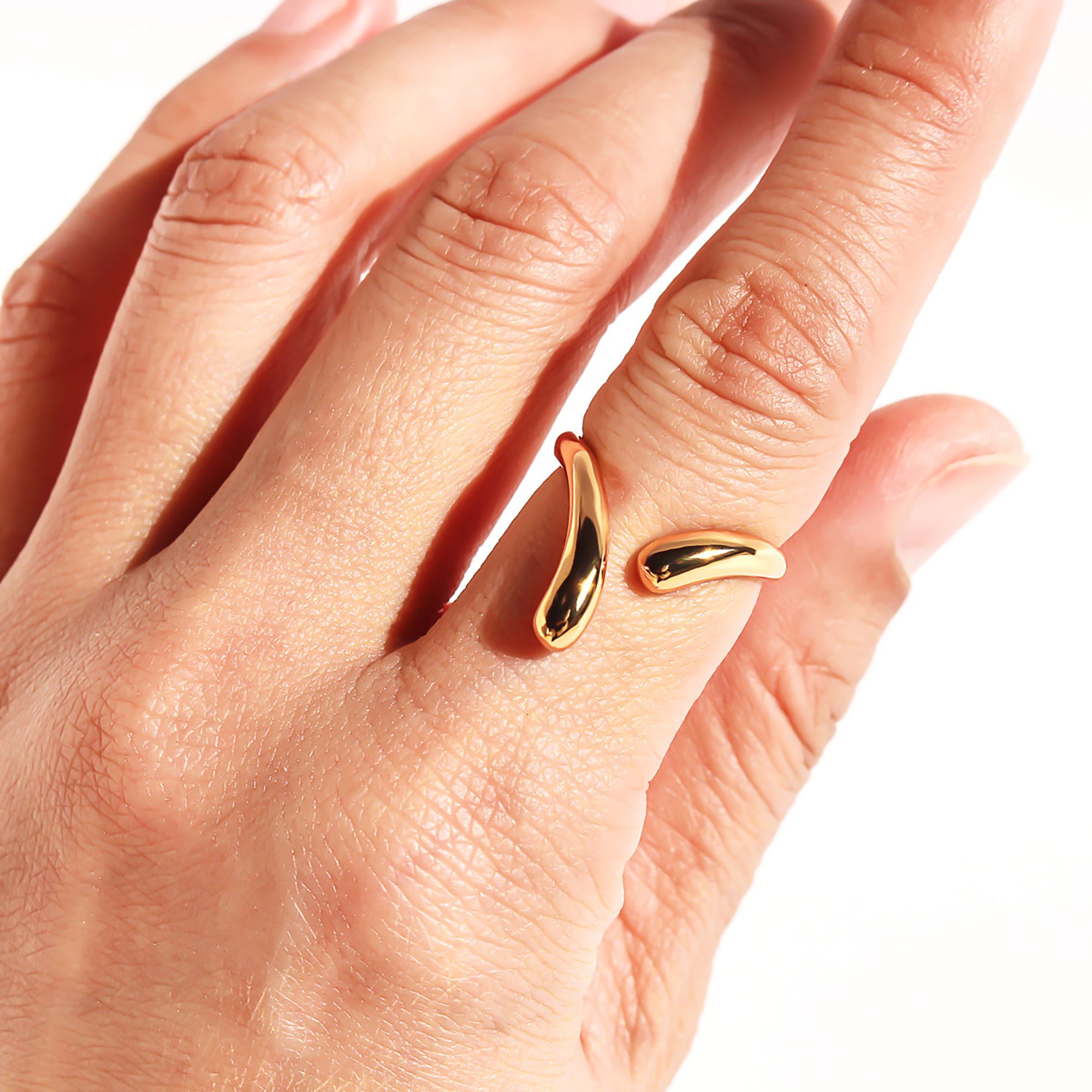 Women's Minimalist Geometric Open Ring - Adjustable Line Statement Ring for Daily & Modern Styling