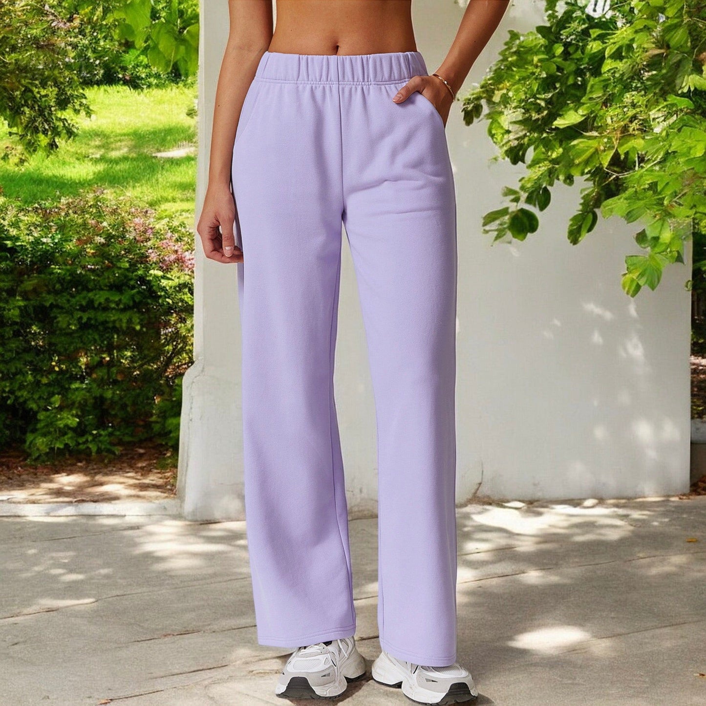 Elastic Waist Wide Leg Sweatpants with Pockets for Lounge and Casual Wear
