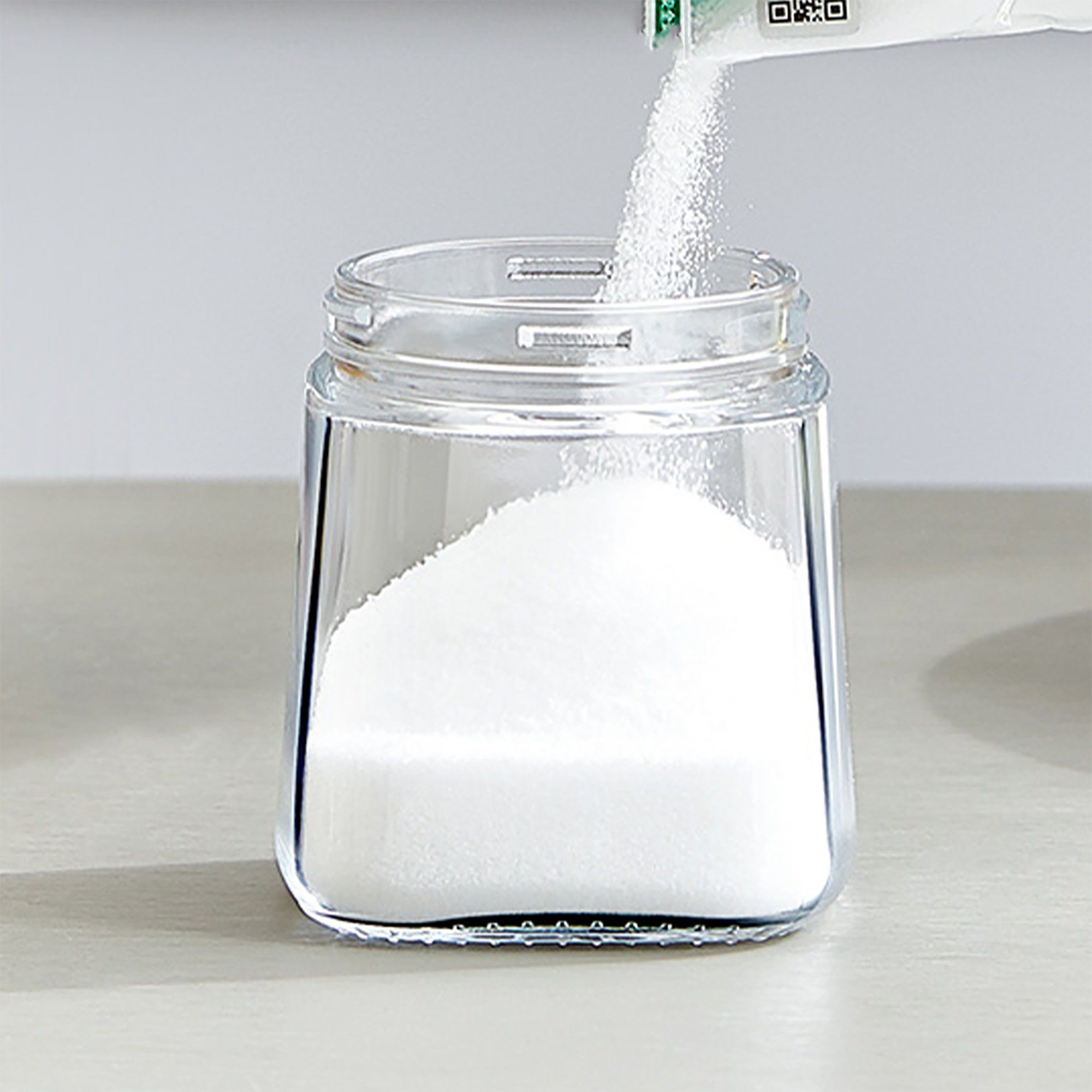 Glass Seasoning Jar with Spoon, Lid and Easy-Grip Handle