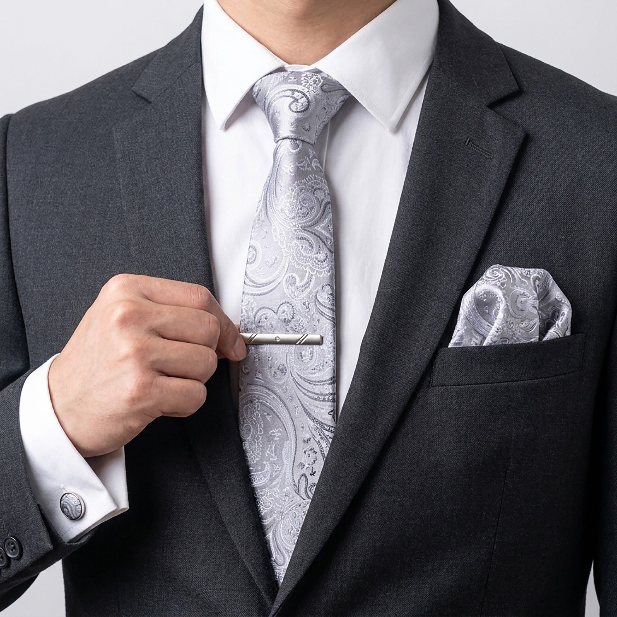 Men's Paisley Floral Tie Gift Set with Matching Pocket Square Cufflinks and Silver Tie Clip