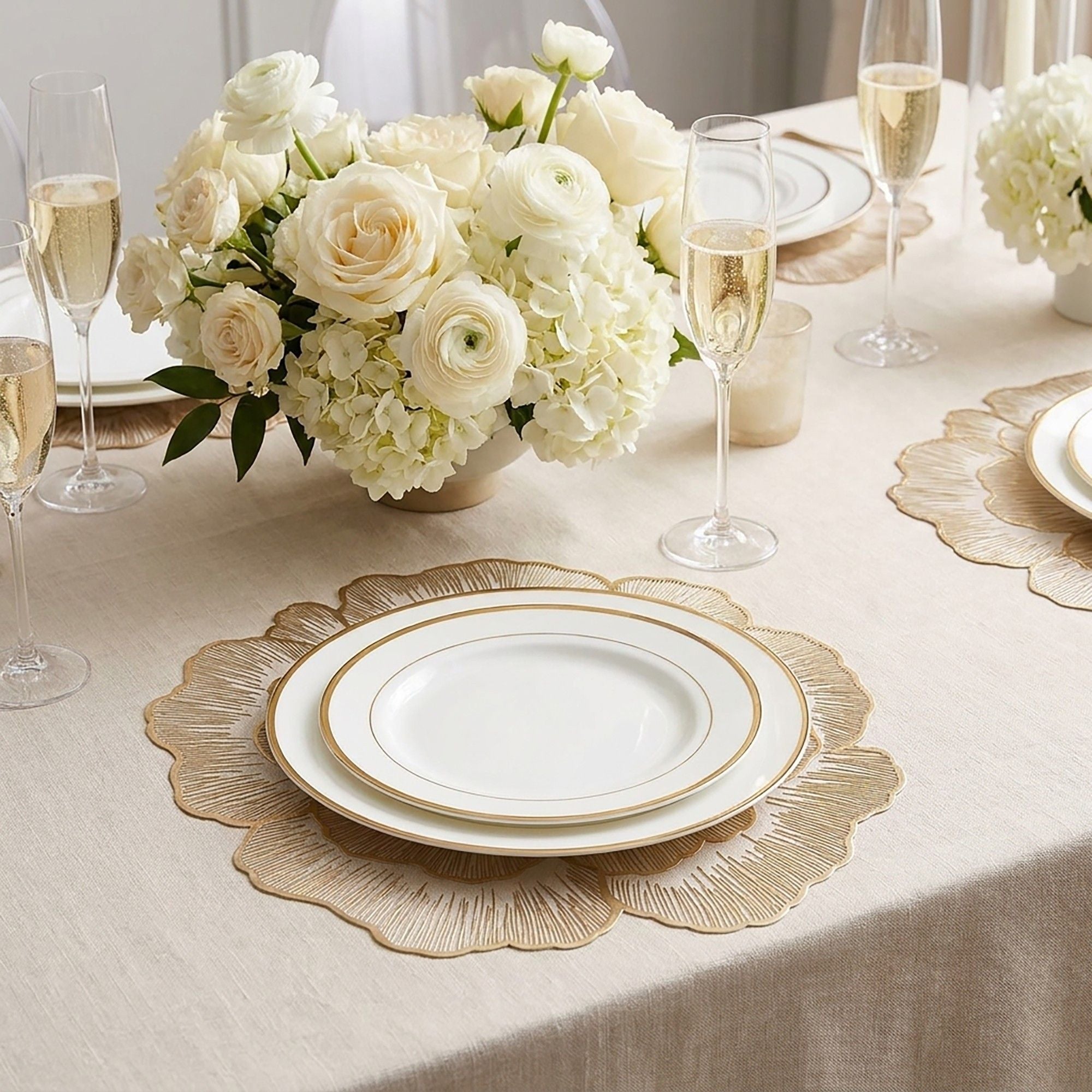 4 Pack Floral Round PVC Placemats Gold Trim Washable Heat Resistant Table Mats