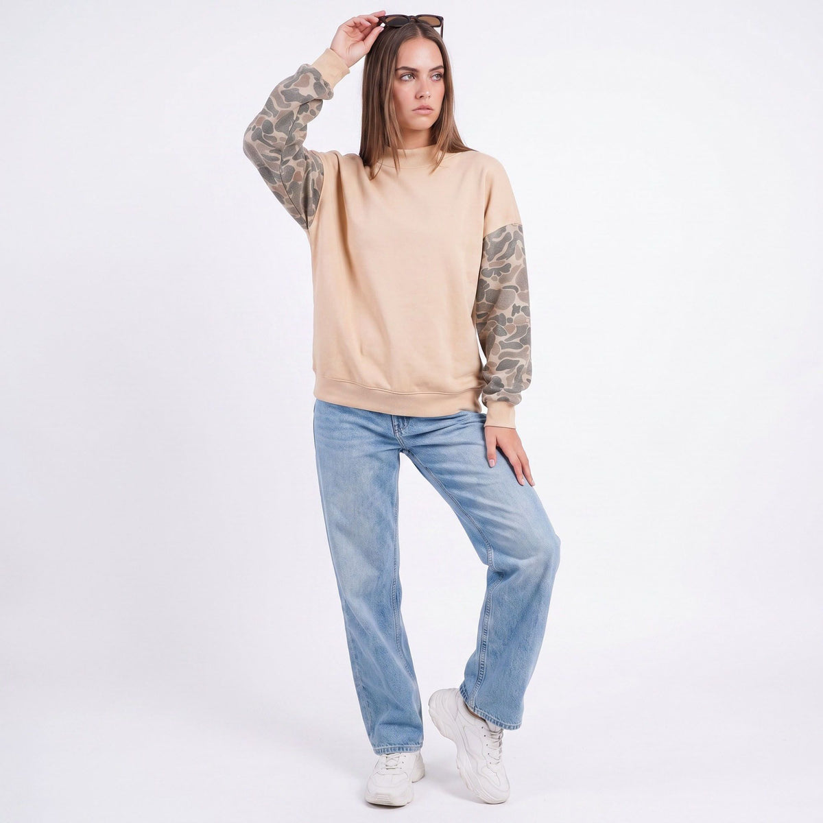 Camo Sleeve Mock Neck Long Sleeve Pullover Sweatshirt