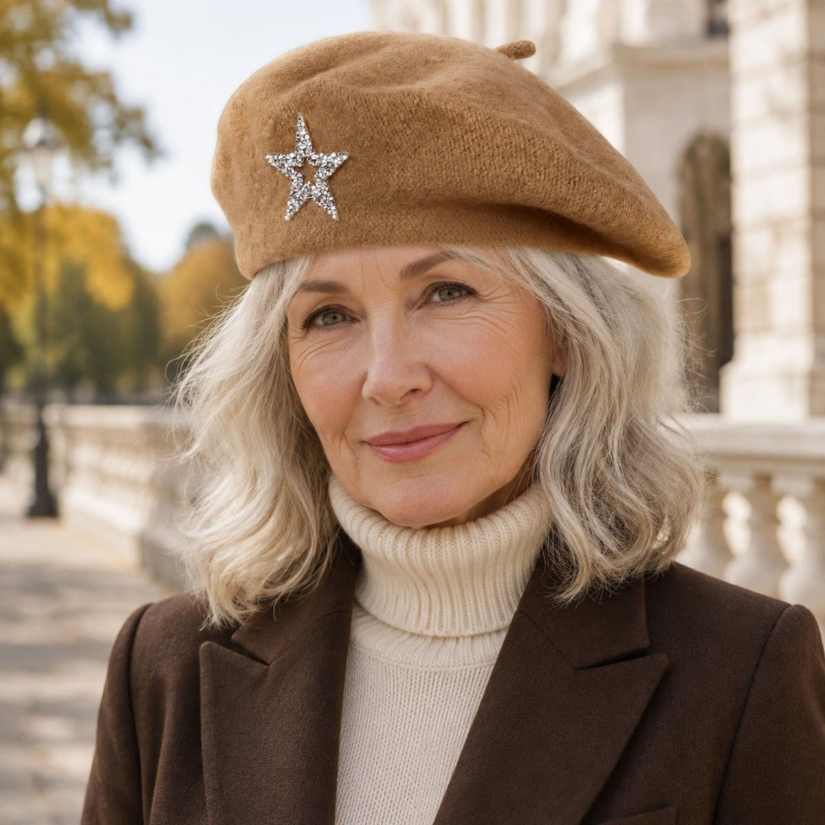 Rhinestone Star Embellished Knit Wool Beret