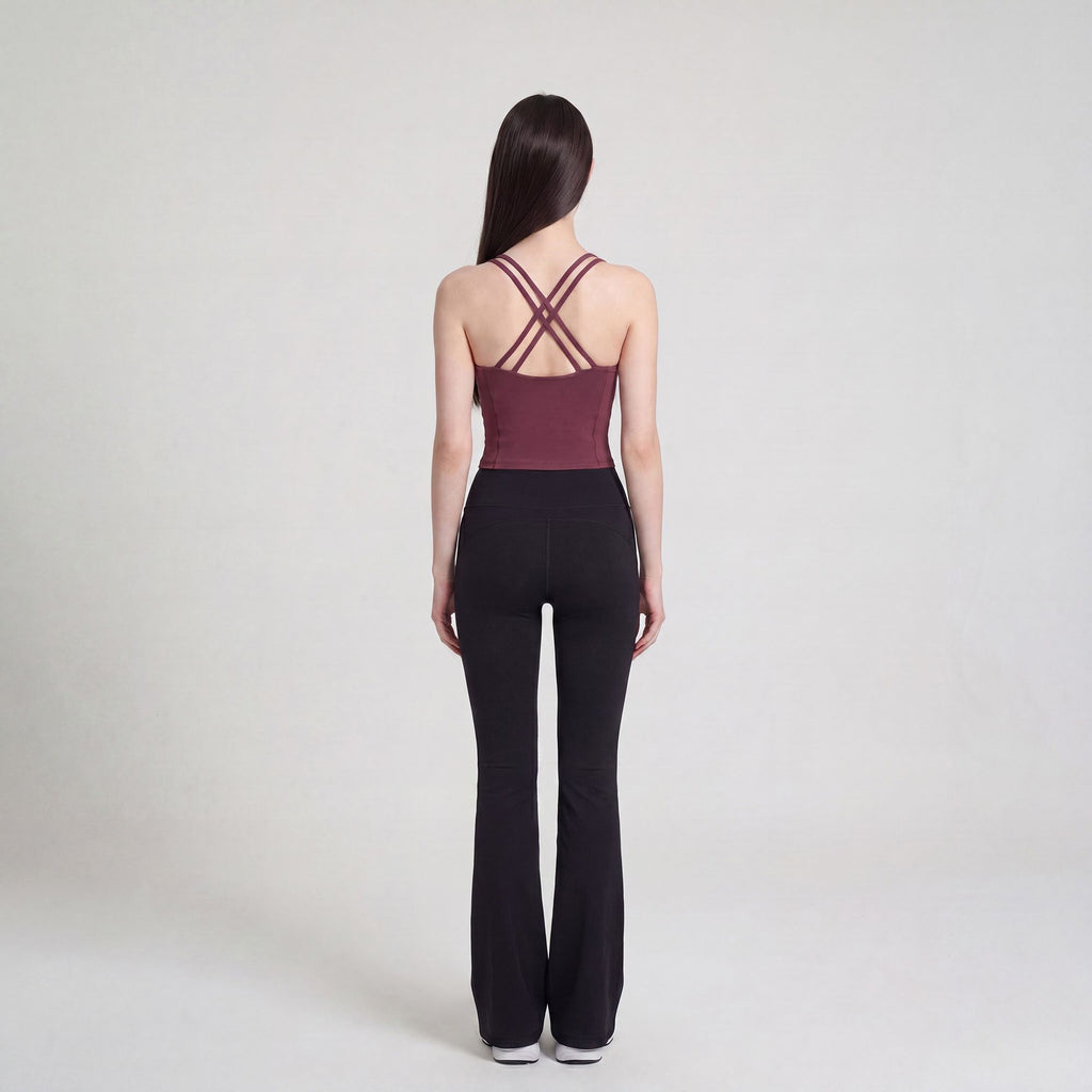 Cropped Yoga Tank Top with Built In Padding Scoop Neck Wide Strap Fitted Activewear Top