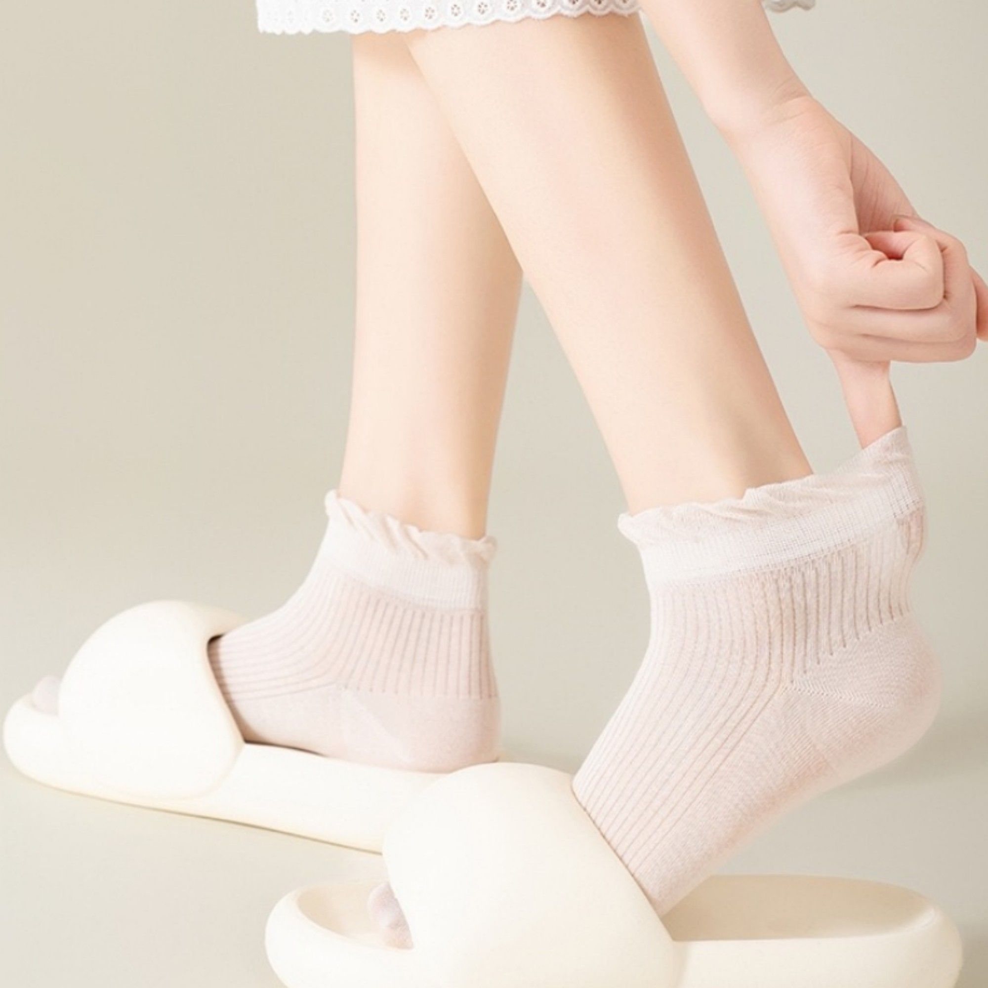 Anna-Kaci Women's Ribbed Ankle Socks with Soft Ruffle Cuff Stretch Knit Fabric for Everyday Comfort 3-Pack