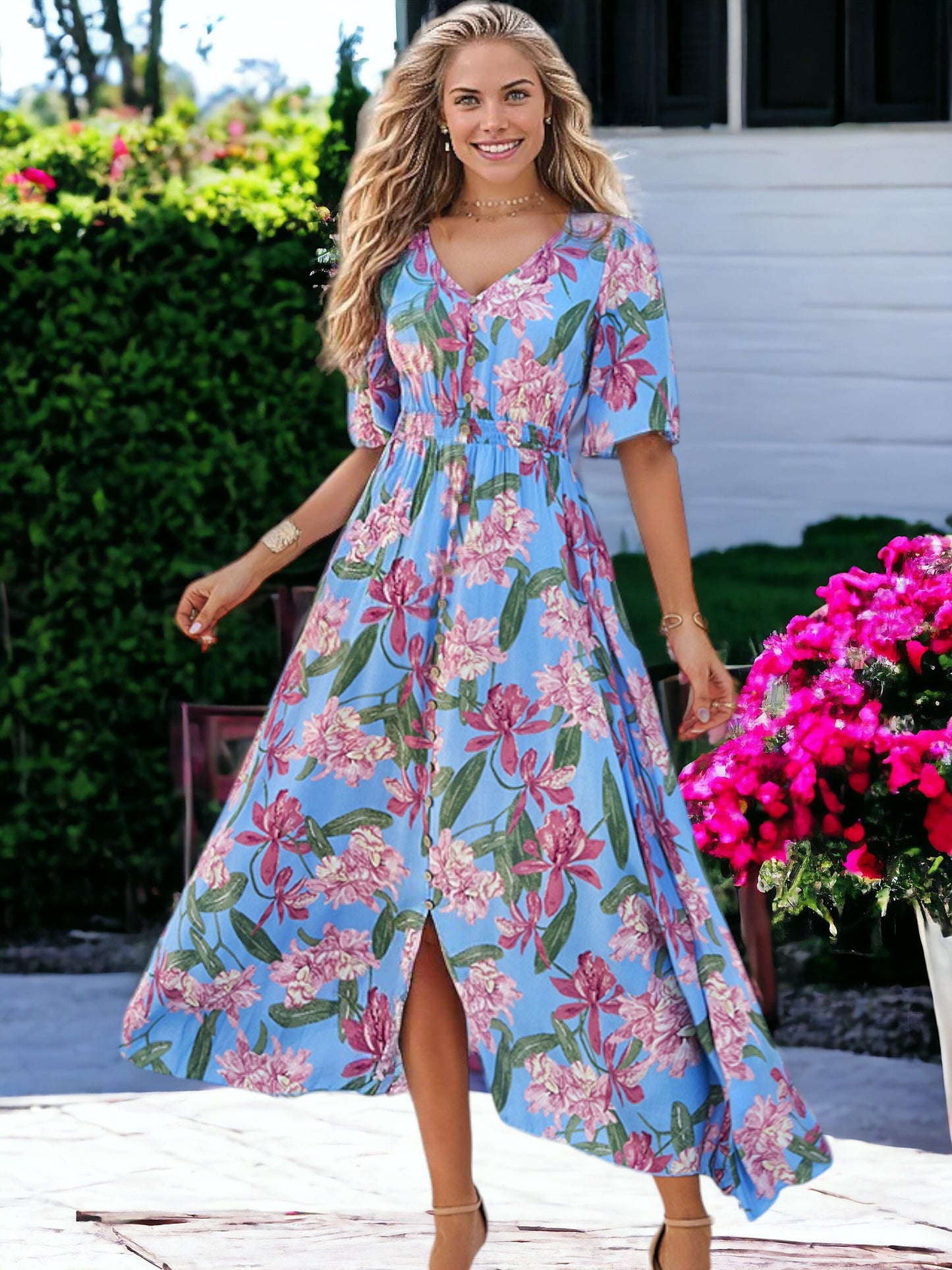 Vestido largo con estampado floral, detalles de botones y mangas medianas