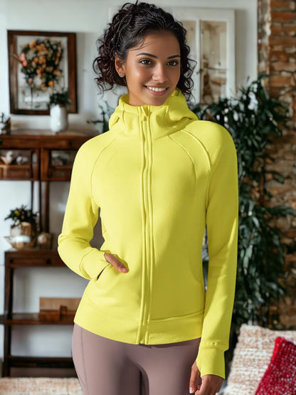 Chaqueta deportiva cálida con capucha para yoga y fitness