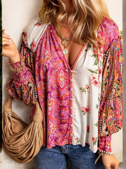 Blusa de manga larga con escote en V y diseño de patchwork bohemio para mujer de Anna-Kaci con estampado floral y cachemir combinado