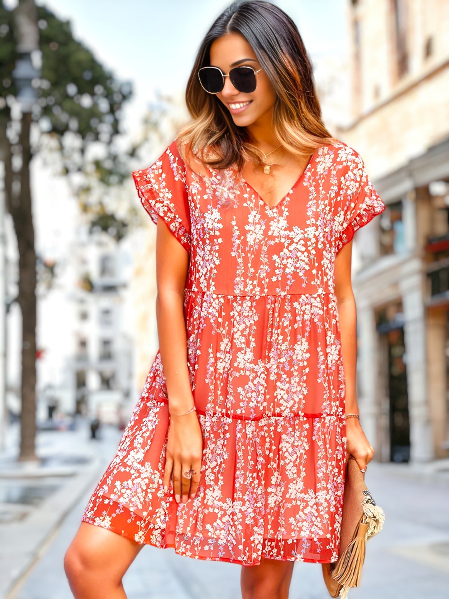 Vestido con escote en V y estampado de leopardo