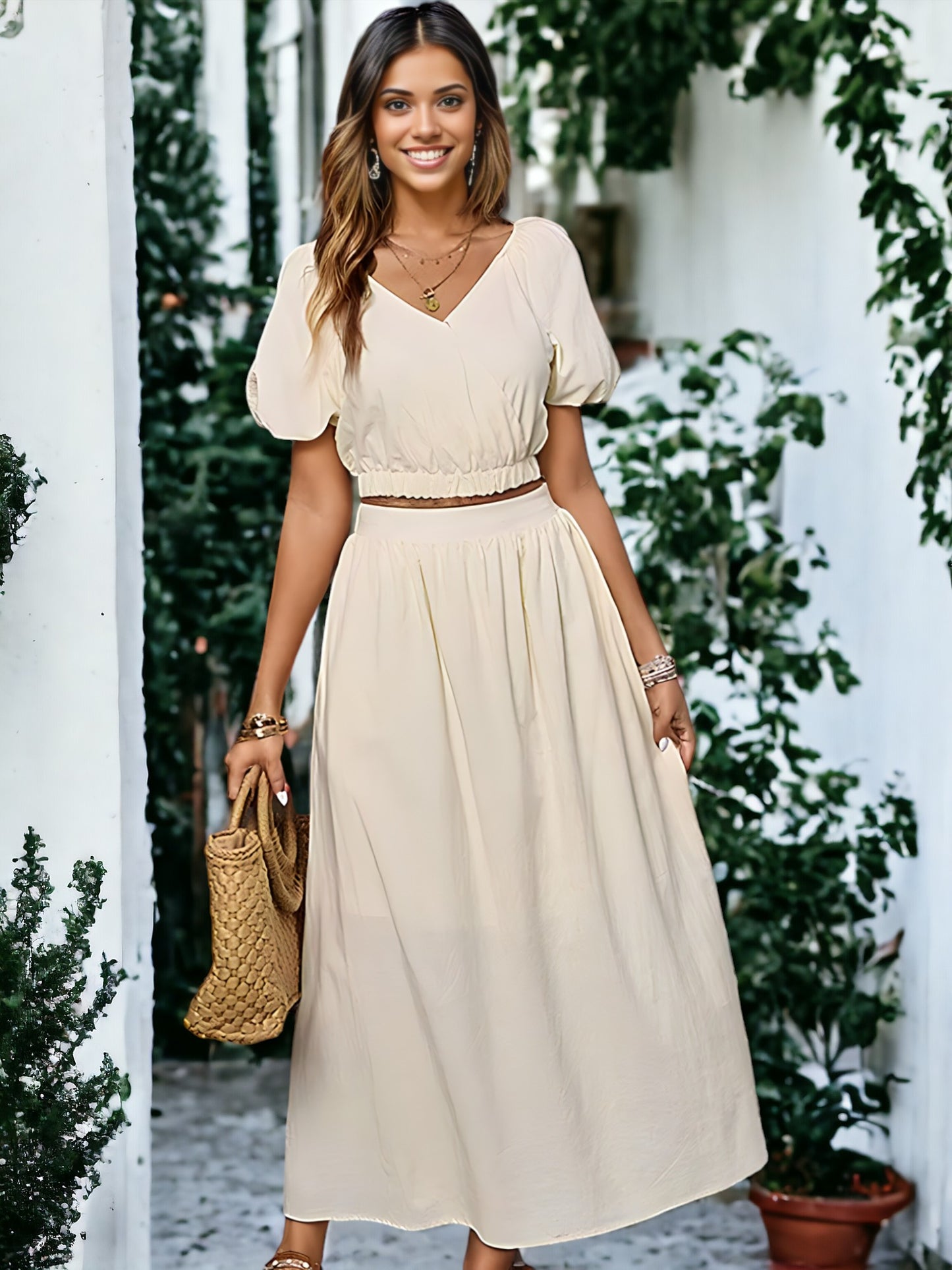 Two Piece Set of Crop Top Blouse And Long Skirt