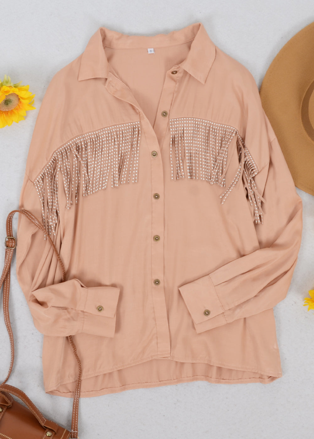 Camisa con detalle de flecos y lunares
