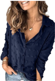 Blusa con cuello abotonado y puntos con clip