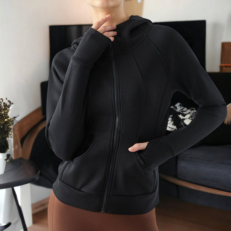 Chaqueta deportiva con capucha, cremallera y manga larga holgada