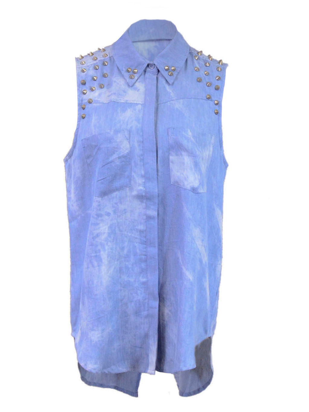 Blusa sin mangas con cuello y efecto tie-dye de mezclilla con púas en los hombros y en la punta del cuello