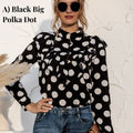 Blusa con botones y mangas largas con volantes