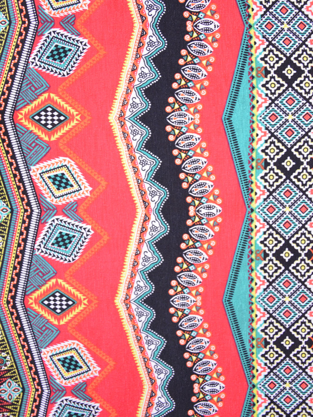 Falda larga de punto con abertura lateral alta y estampado abstracto atrevido de Anna-Kaci