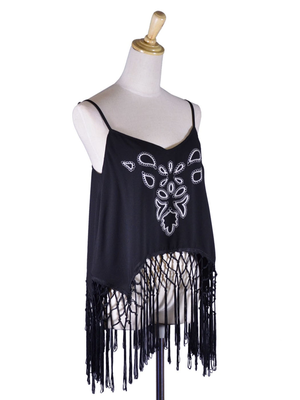 Blusa de gasa con dobladillo con borlas y flecos delanteros con bordado floral seductor de Ark &amp; Co